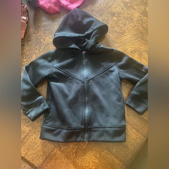 4 - 2T sweaters - Picture 2 of 4